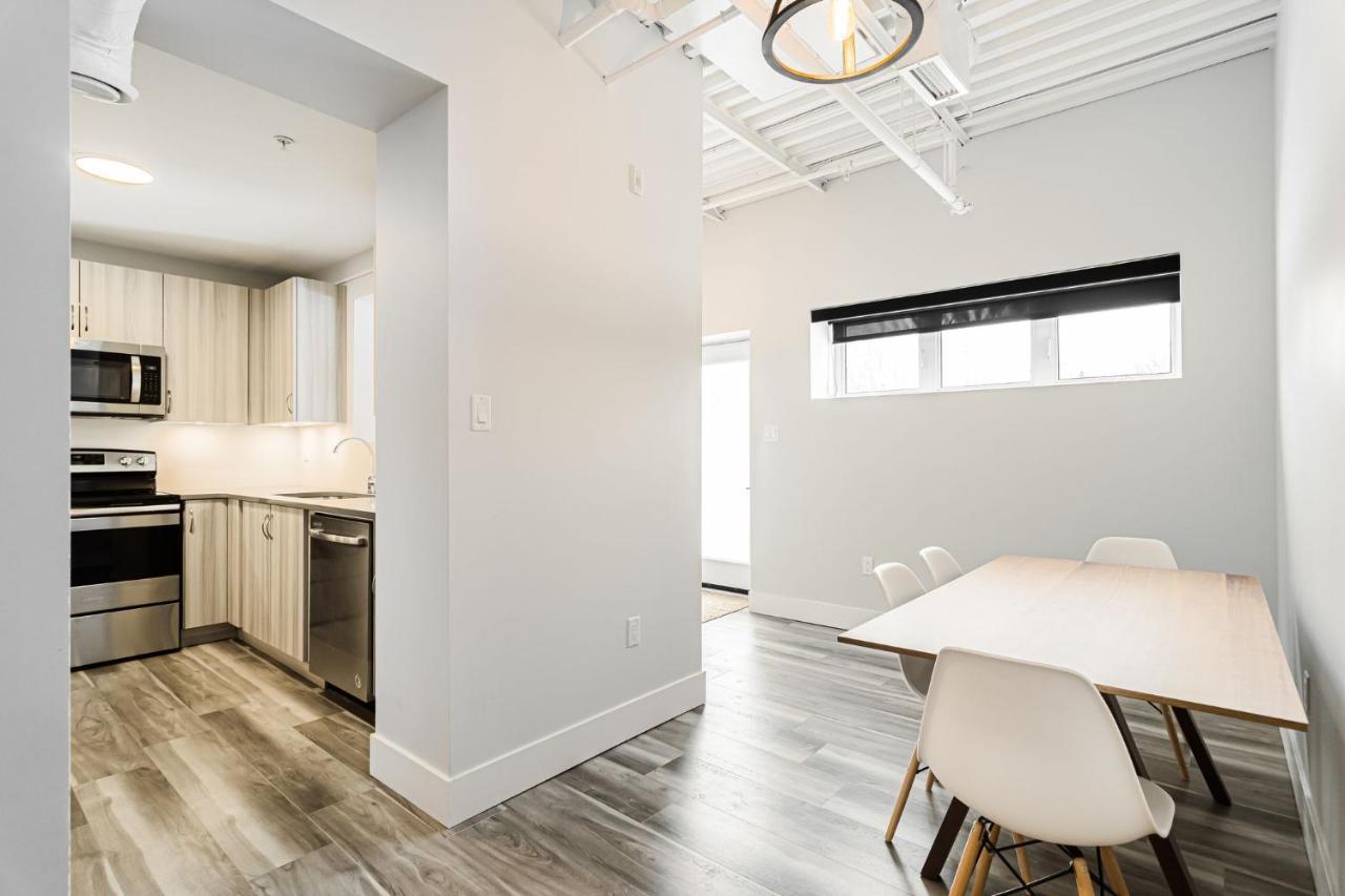 Station 1 By Terra Hospitality Aparthotel Moncton Exteriör bild