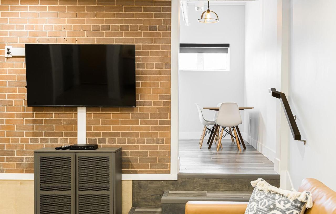 Station 1 By Terra Hospitality Aparthotel Moncton Exteriör bild