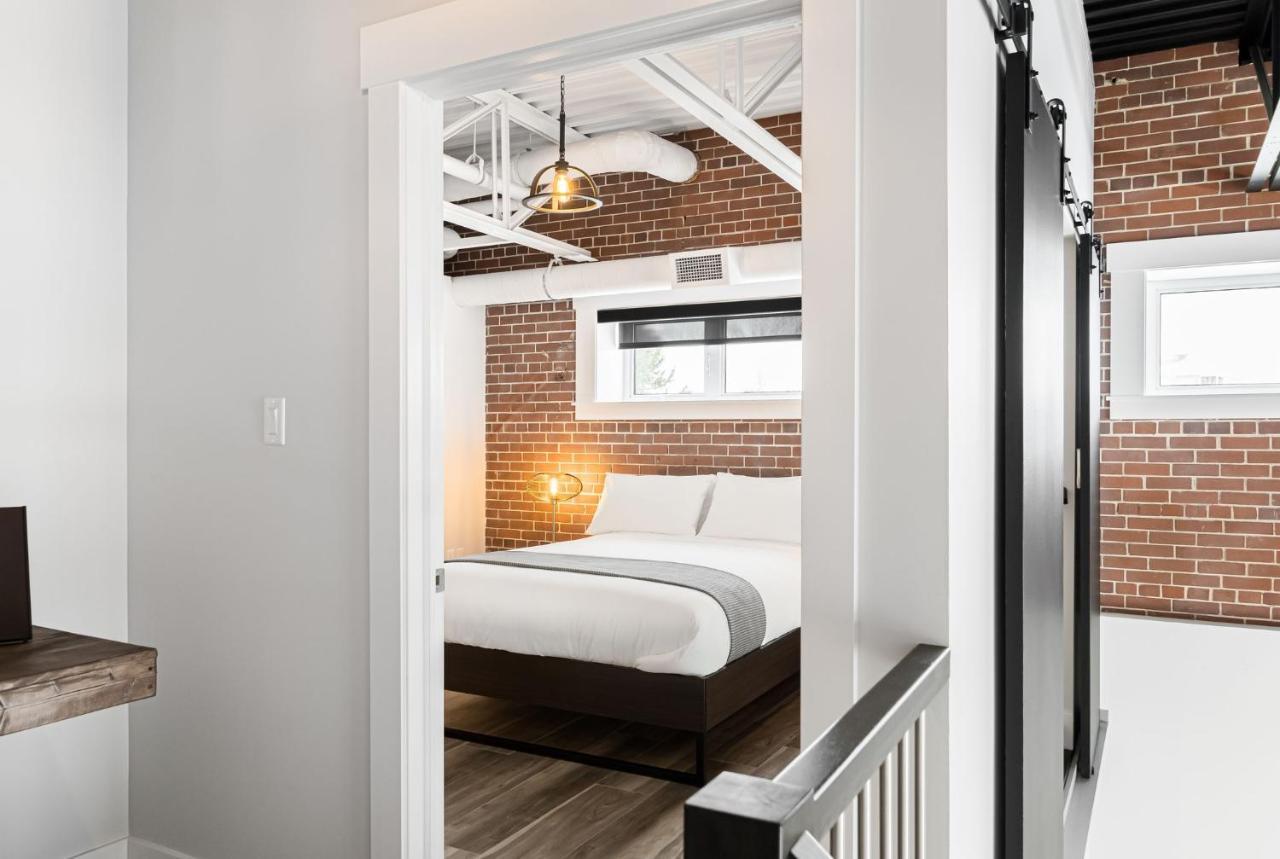 Station 1 By Terra Hospitality Aparthotel Moncton Exteriör bild