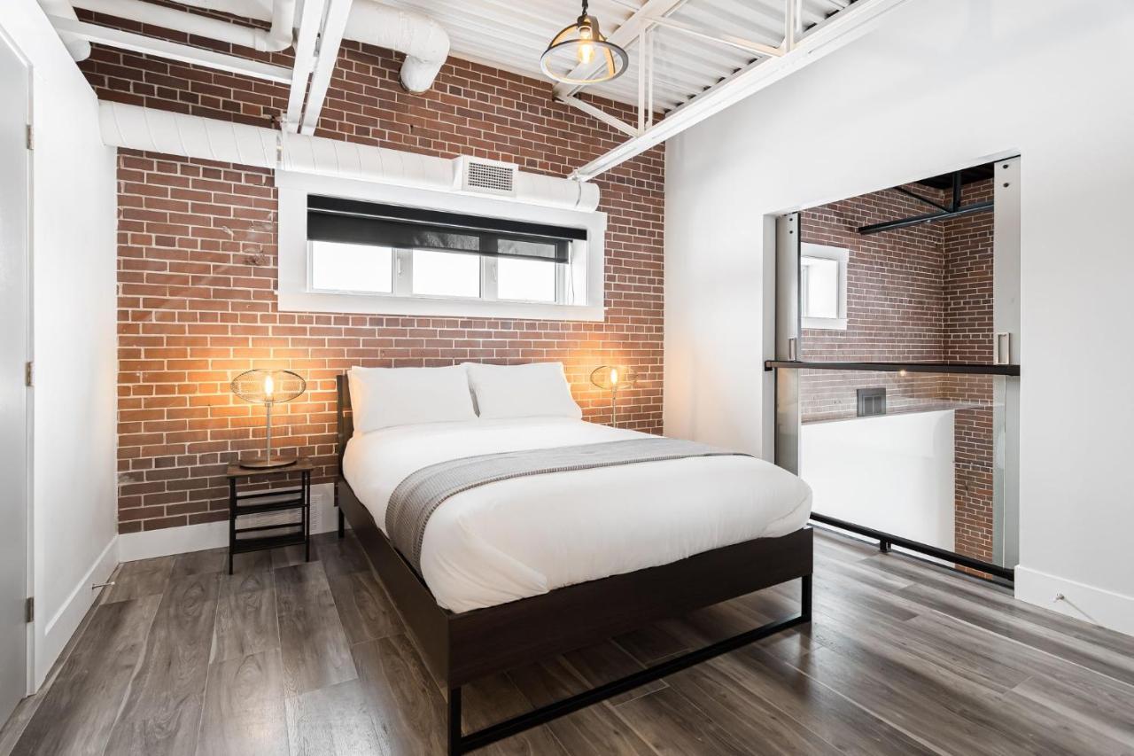 Station 1 By Terra Hospitality Aparthotel Moncton Exteriör bild