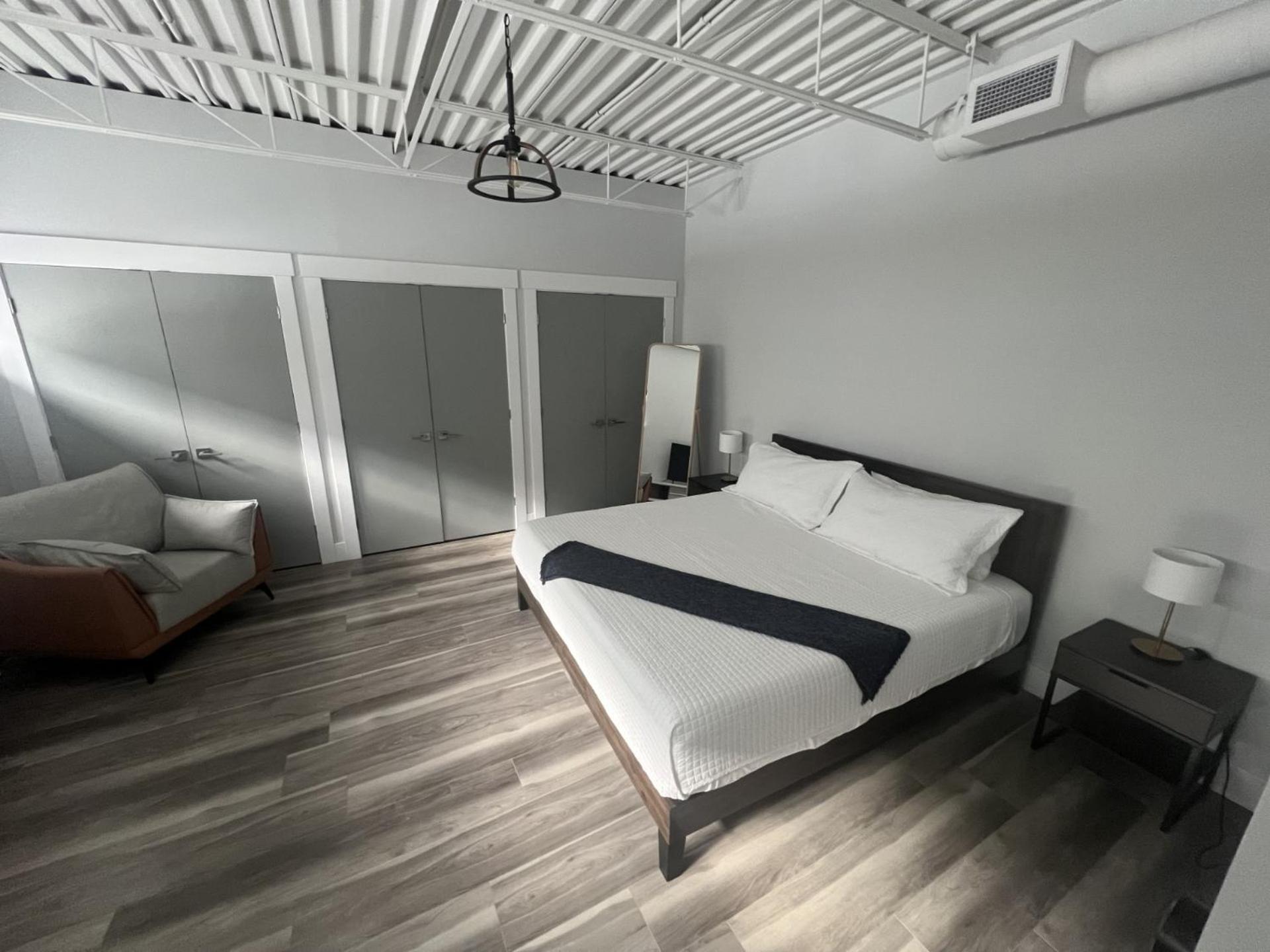 Station 1 By Terra Hospitality Aparthotel Moncton Exteriör bild